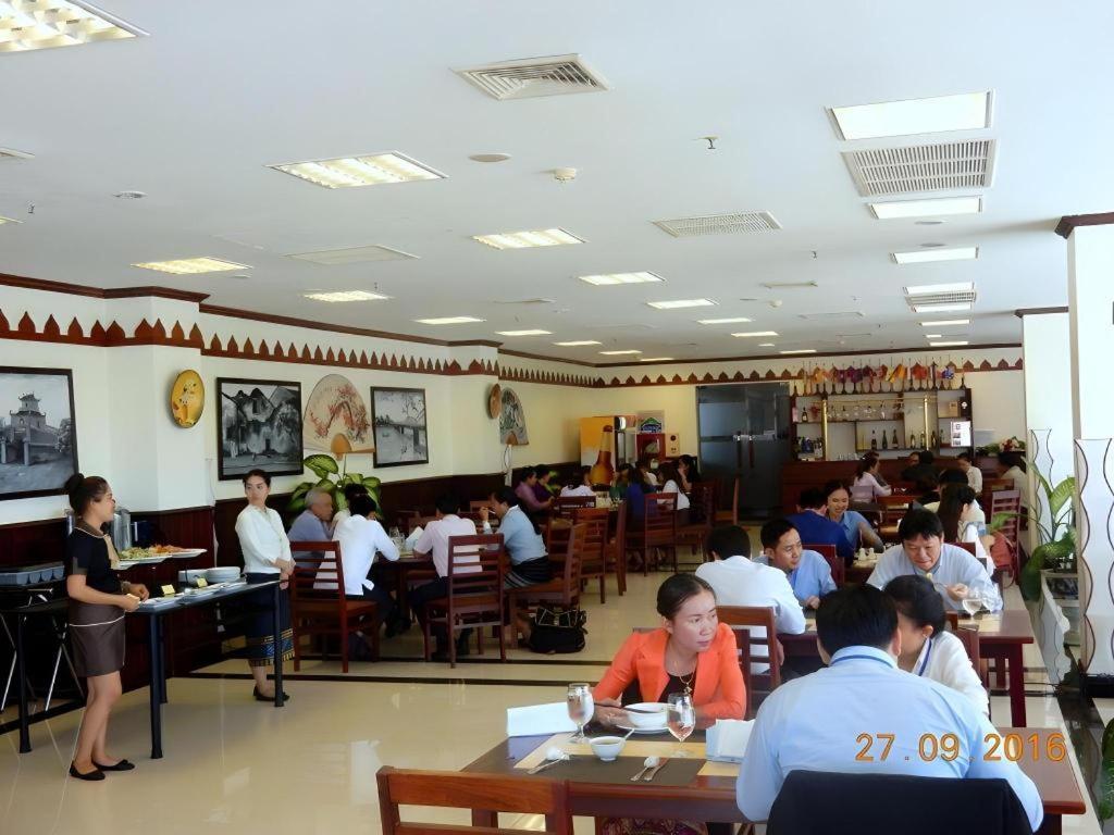 Vientiane Plaza Hotel Exterior photo
