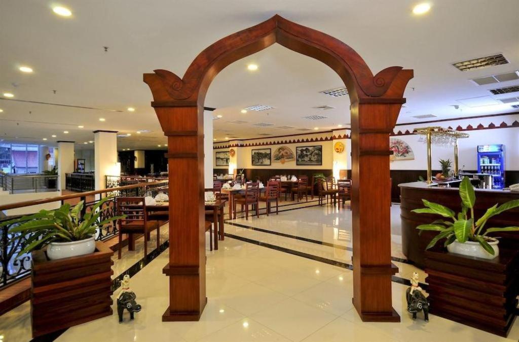 Vientiane Plaza Hotel Exterior photo