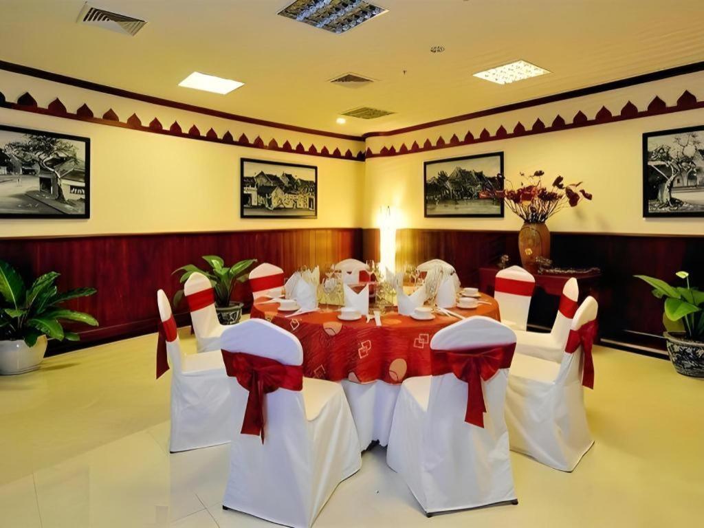 Vientiane Plaza Hotel Exterior photo