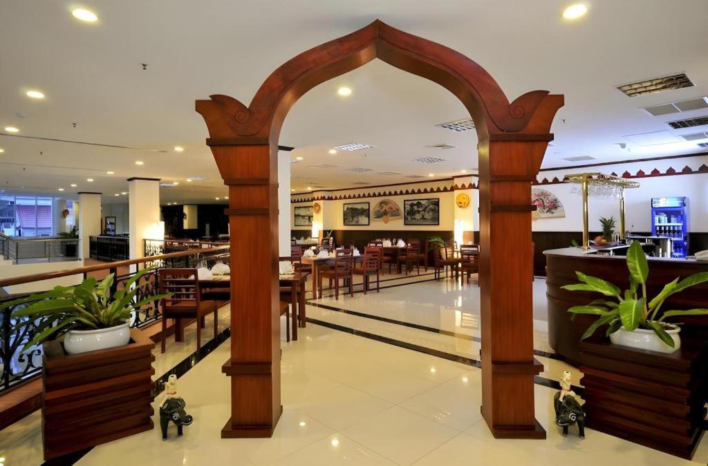 Vientiane Plaza Hotel Exterior photo