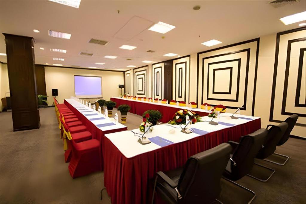 Vientiane Plaza Hotel Exterior photo